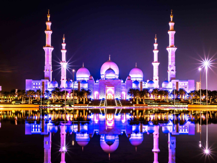 Personalized Luxury Travel Growth Forecast